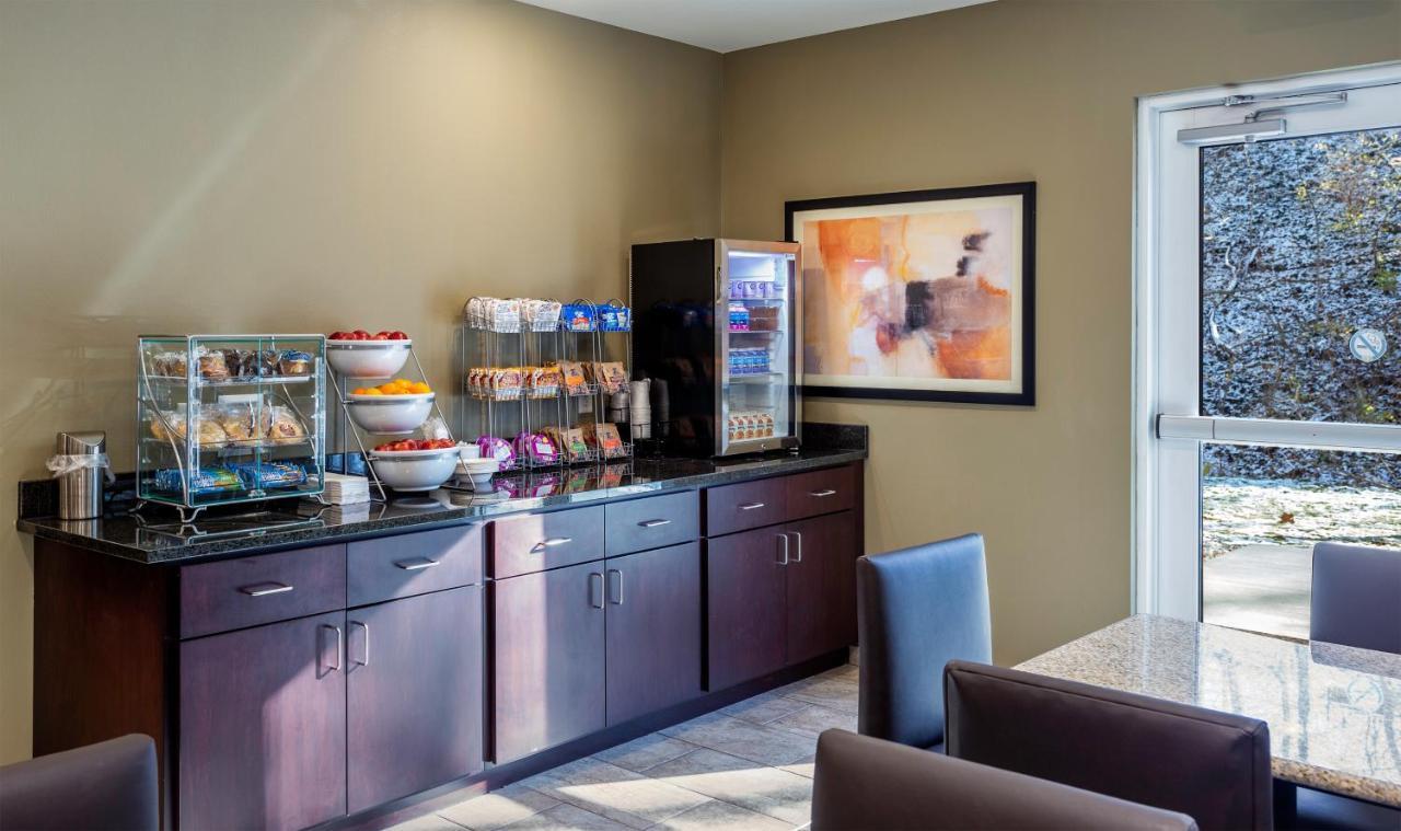 Cobblestone Inn & Suites - Brookville Ngoại thất bức ảnh