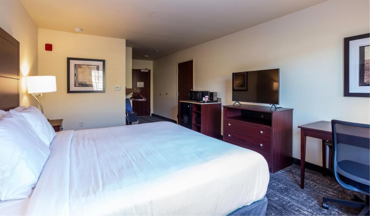 Cobblestone Inn & Suites - Brookville Ngoại thất bức ảnh