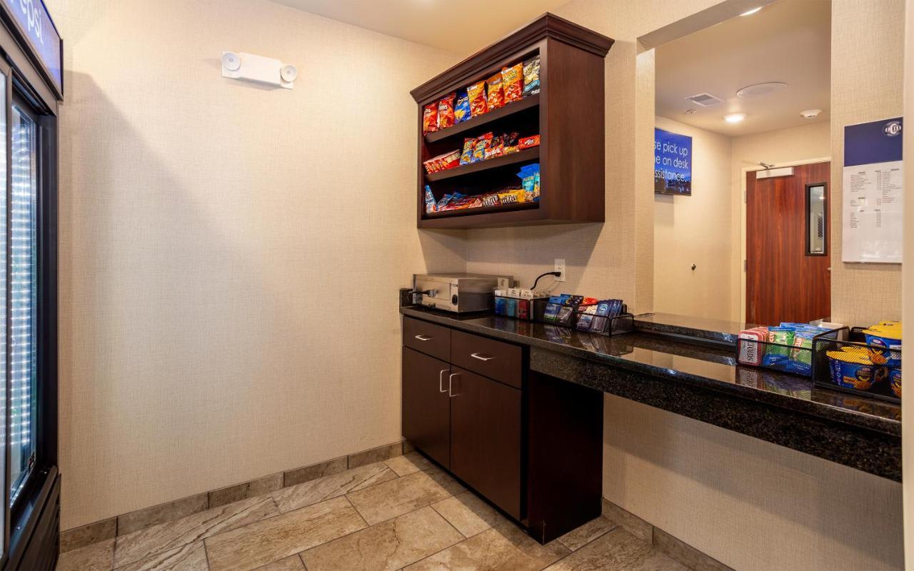 Cobblestone Inn & Suites - Brookville Ngoại thất bức ảnh