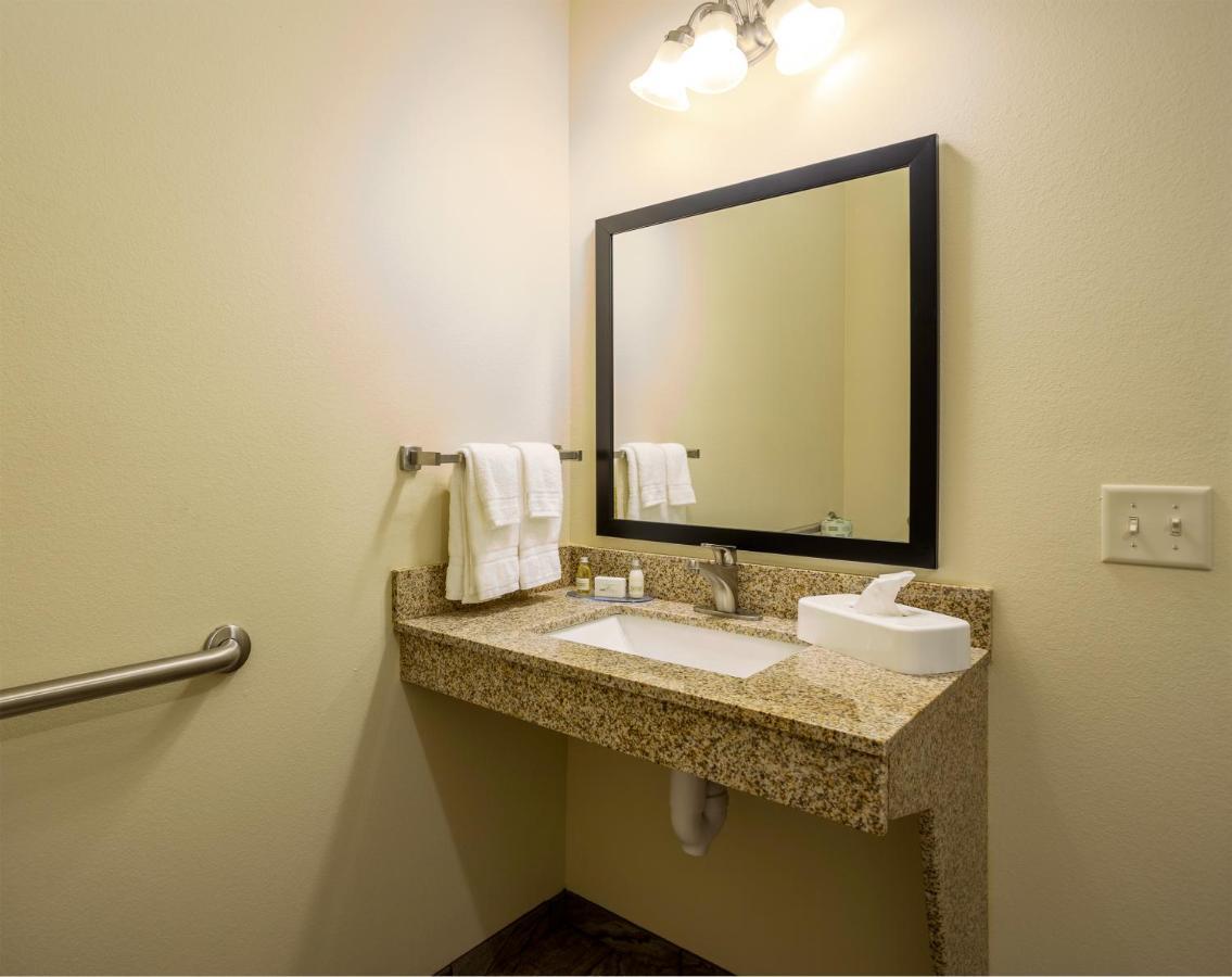 Cobblestone Inn & Suites - Brookville Ngoại thất bức ảnh